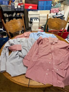 4 Corporate Image Men's Classic Button-Down Shirt -
